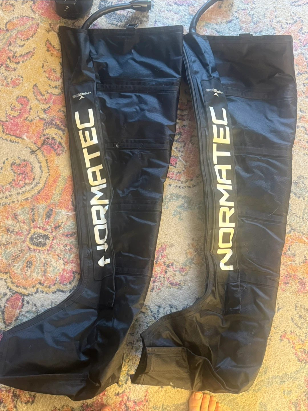 Normatec 2.0 Boots with Hip Attachment and Carrying Case