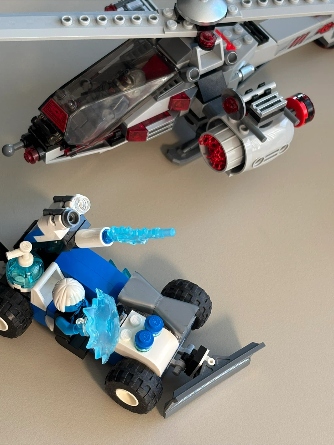 LEGO - Justice League Speed Force Freeze Pursuit #76098