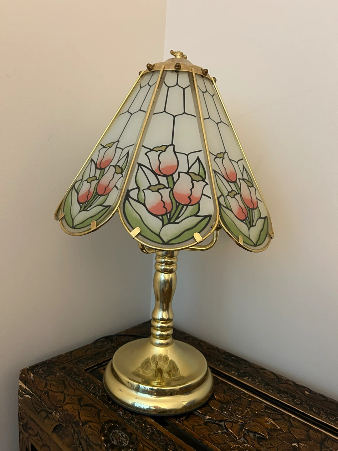 Stained Glass Tulip Table Lamp