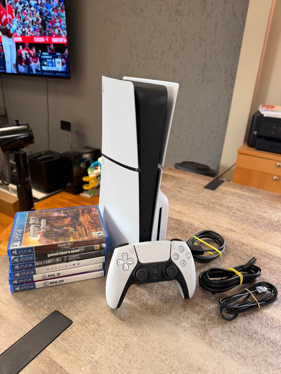 Bnew Ps5 Slim Disc Edition 1tb model - photo 2