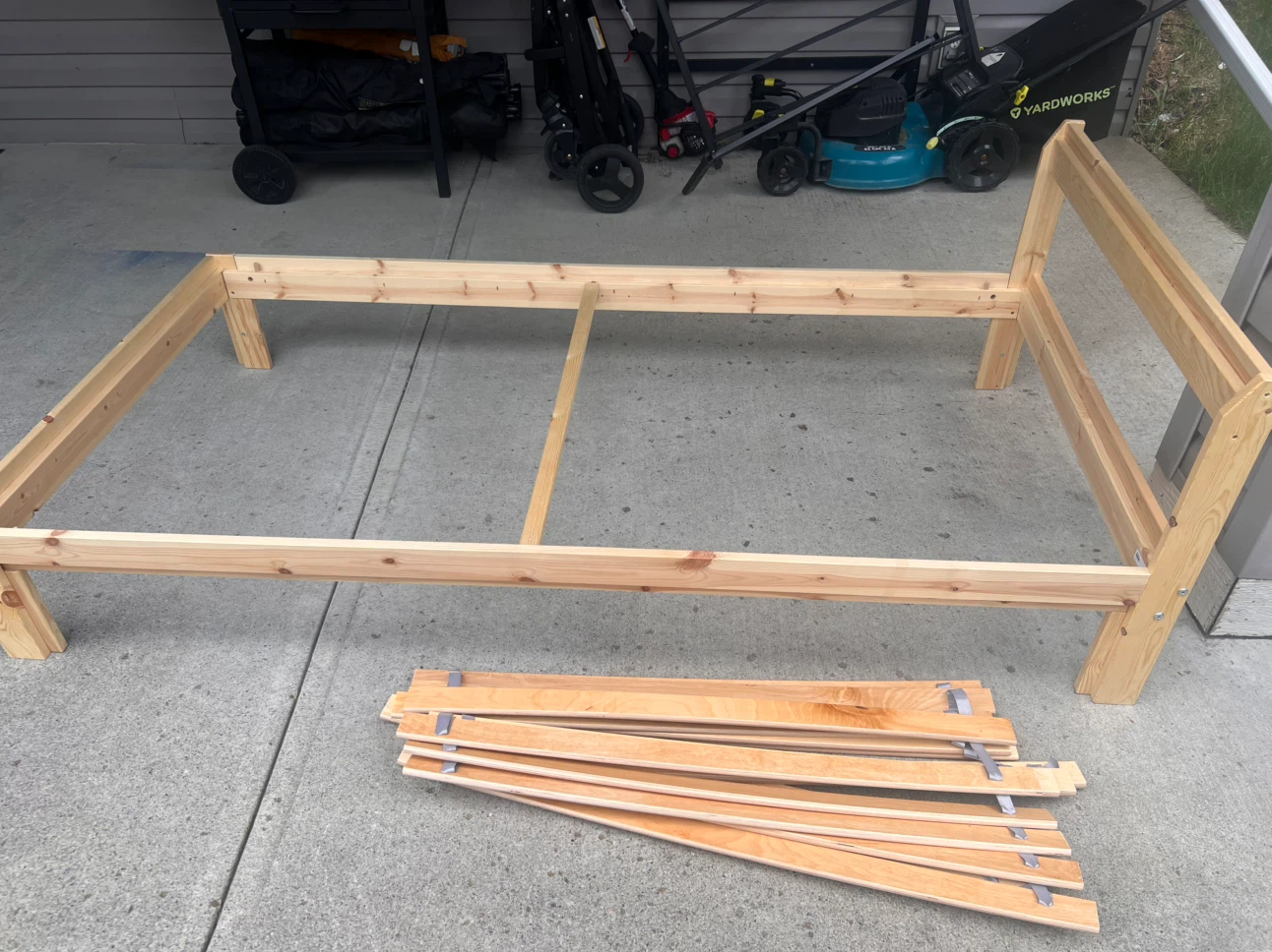 Ikea Twin/kids bed with mattress - photo 2