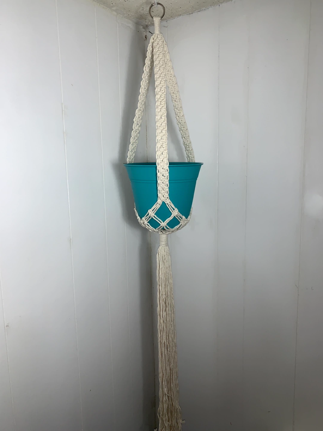 White Macrame Plant Hanger With Teal Pot. NEW.