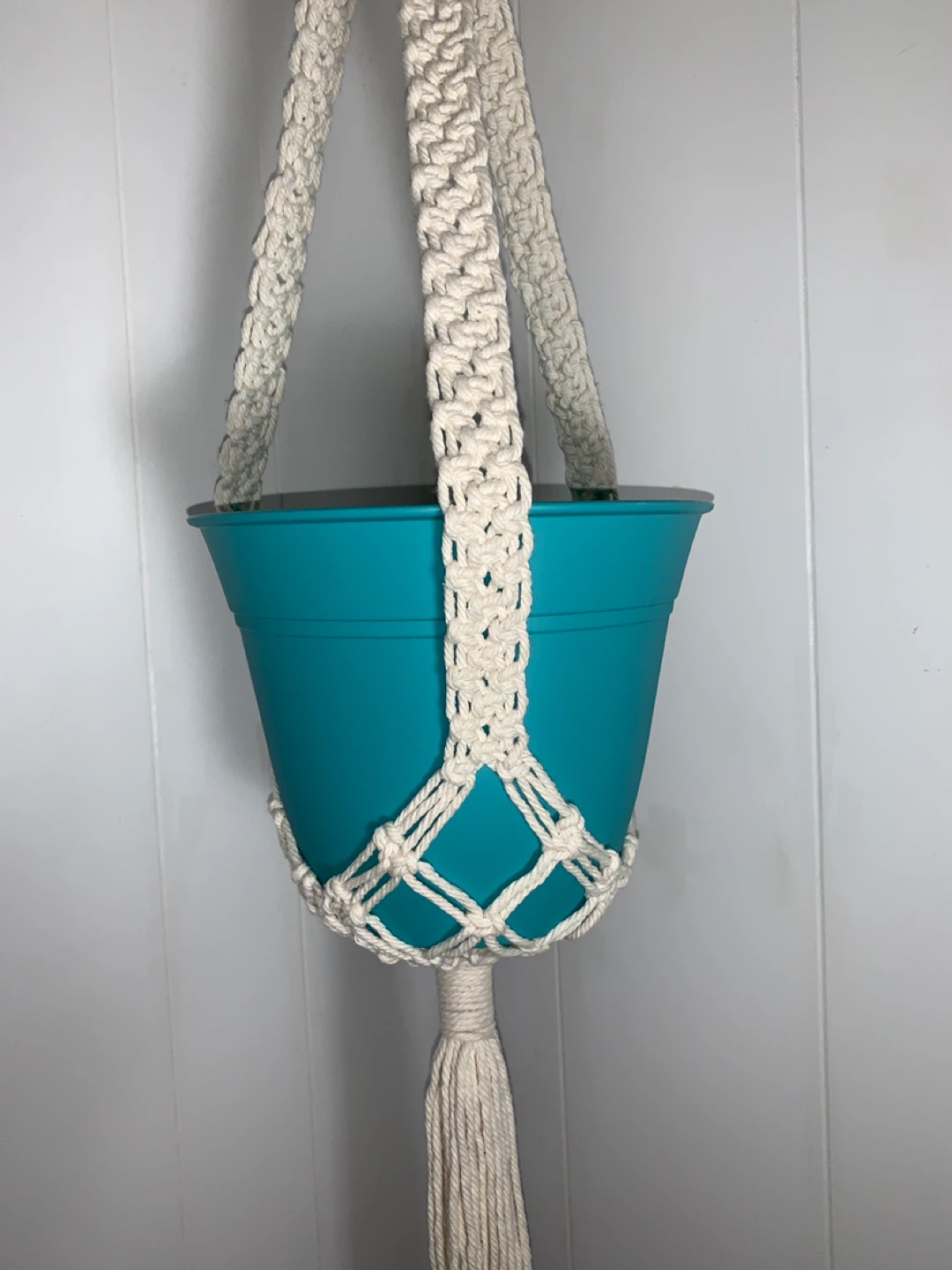 White Macrame Plant Hanger With Teal Pot. NEW. - photo 2