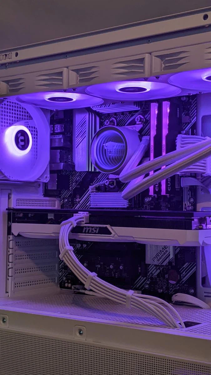 Thermaltake White Gaming PC Case with RGB Fans - photo 4