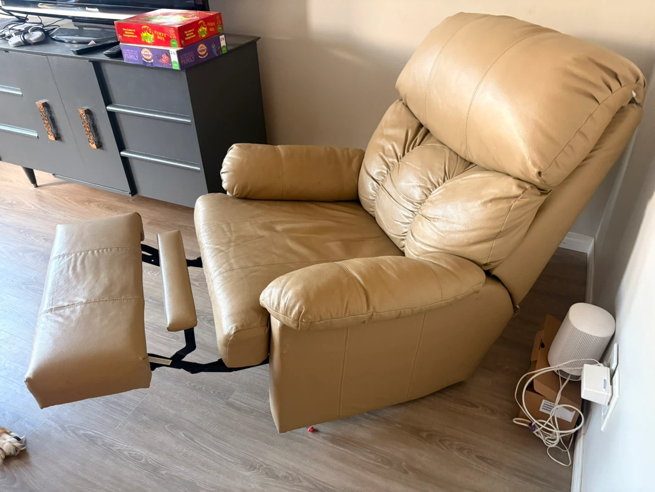 Tan Leather Recliner Chair - photo 4