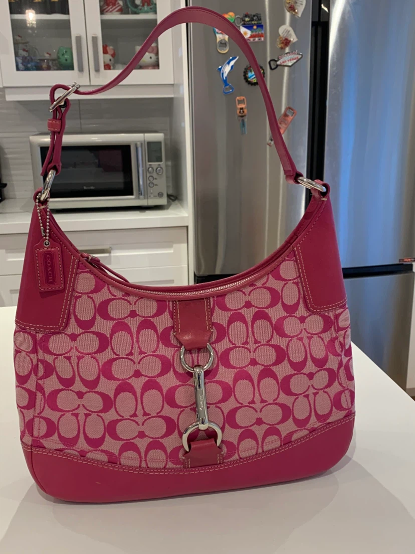🎀💗Coach Hampton Hobo Bag - Pink Signature Canvas Leather 💗🎀🩷