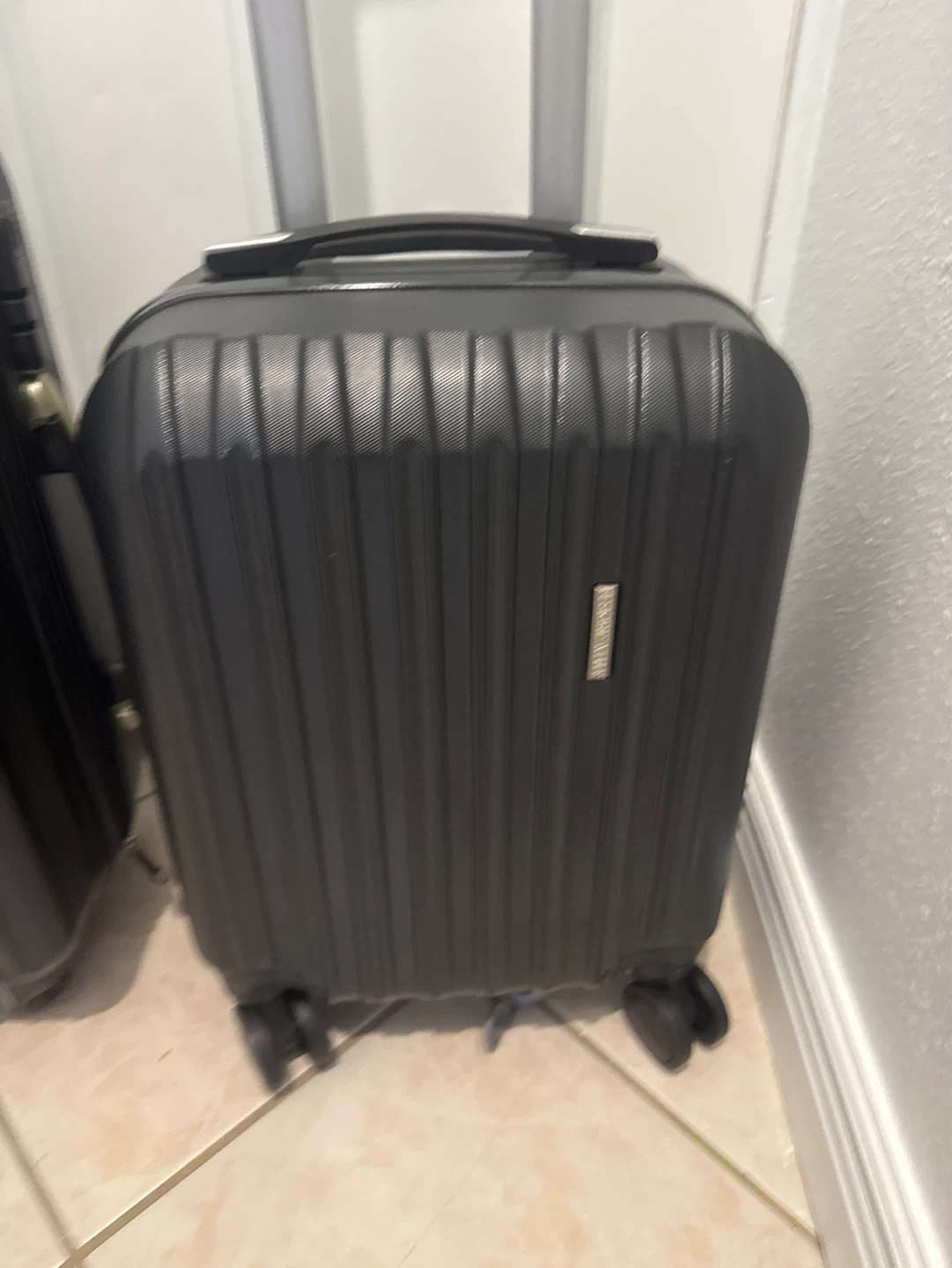 Black Hardside Carry-On Suitcase - photo 3