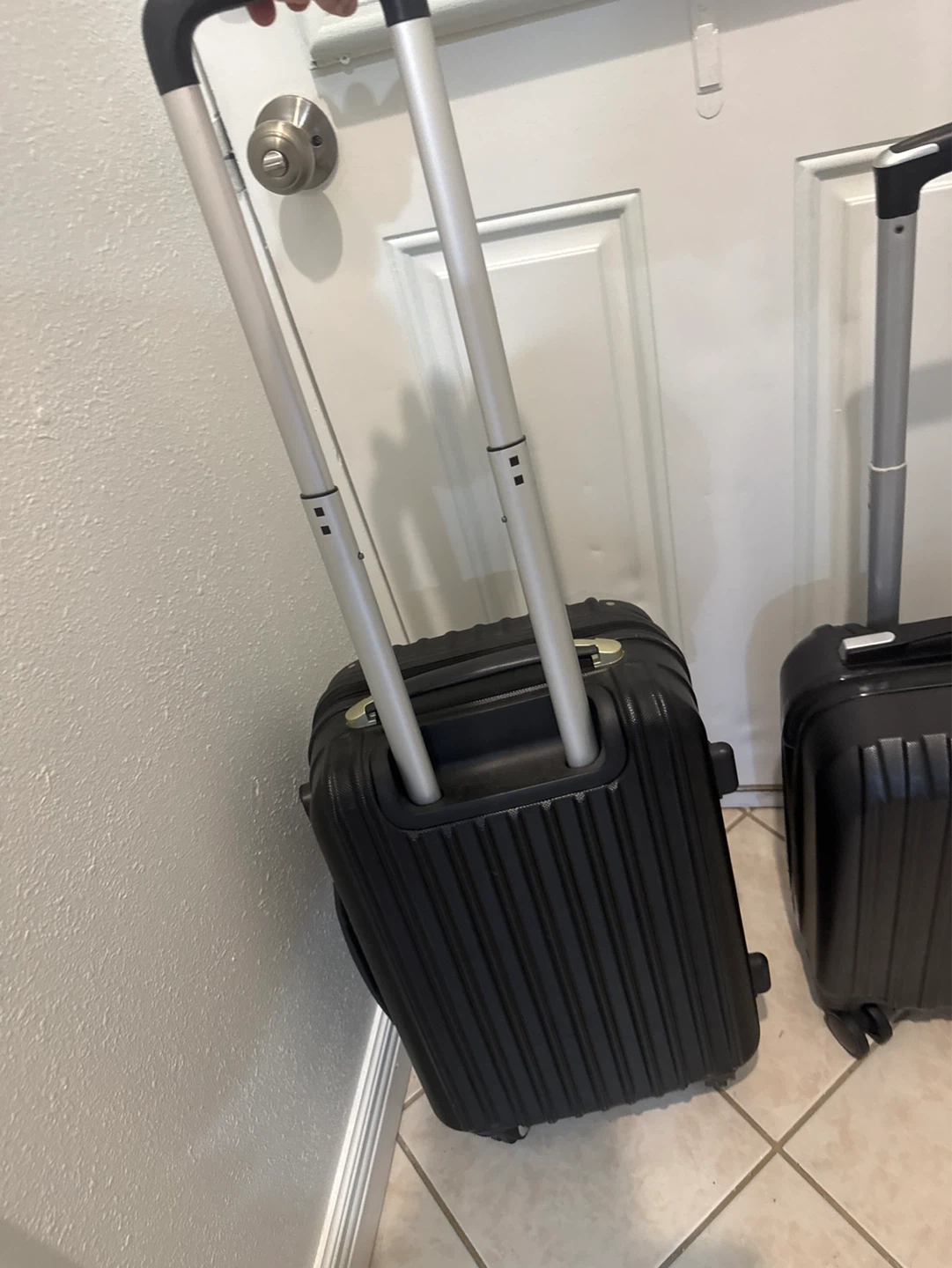Black Hardside Carry-On Suitcase - photo 4