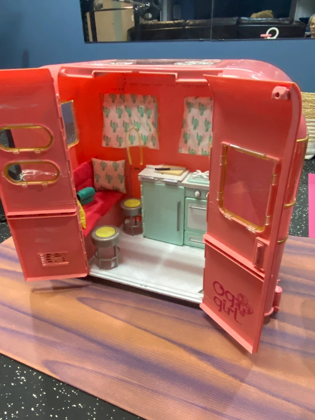 Our Generation Pink Camper with Surfboards - photo 2