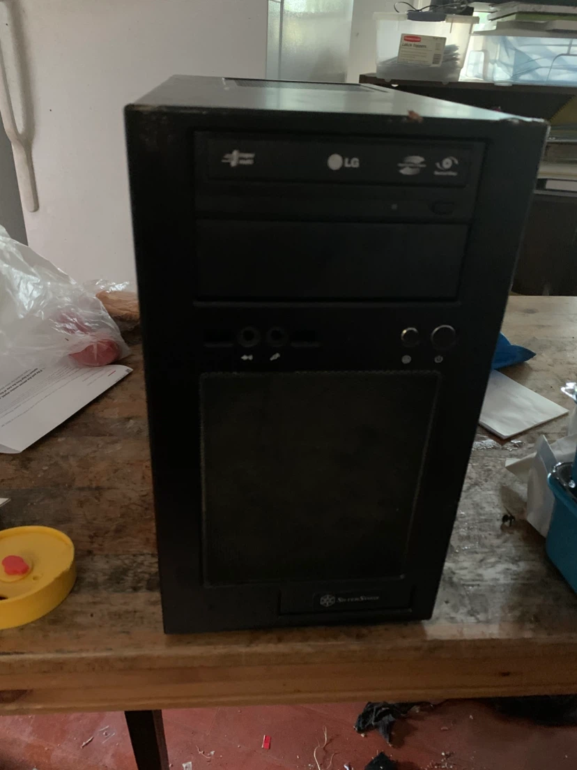 Black Desktop Computer monitor 672-975-5756