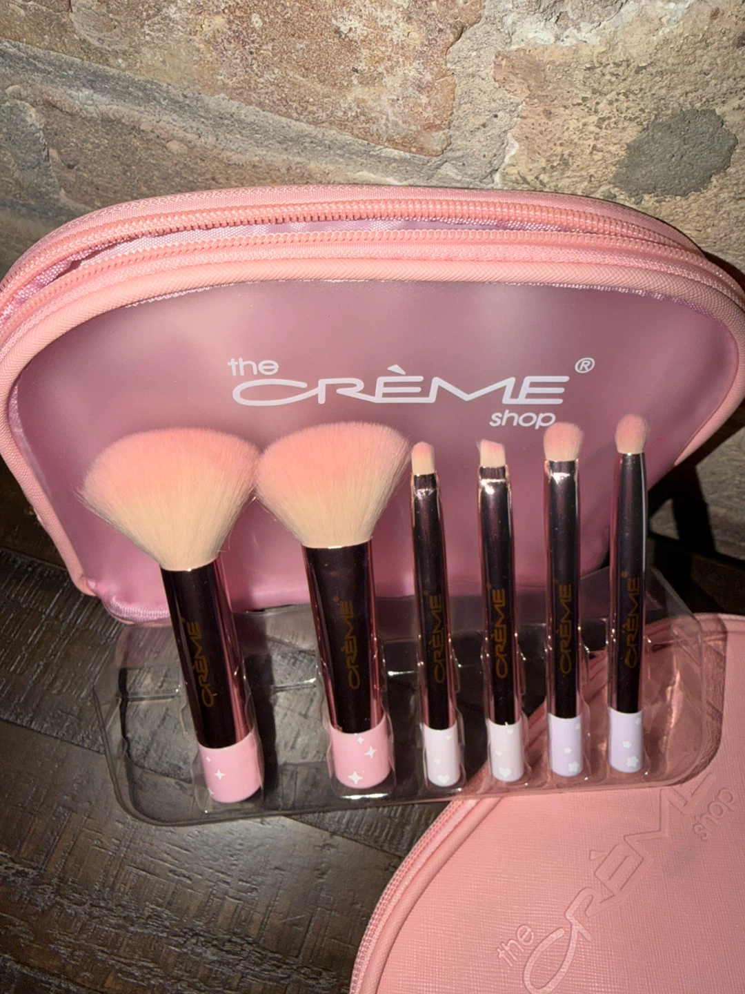 The Crème Shop Makeup Brush Set with Pouch