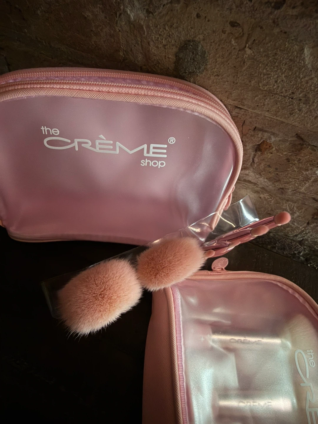 The Crème Shop Makeup Brush Set with Pouch - photo 3
