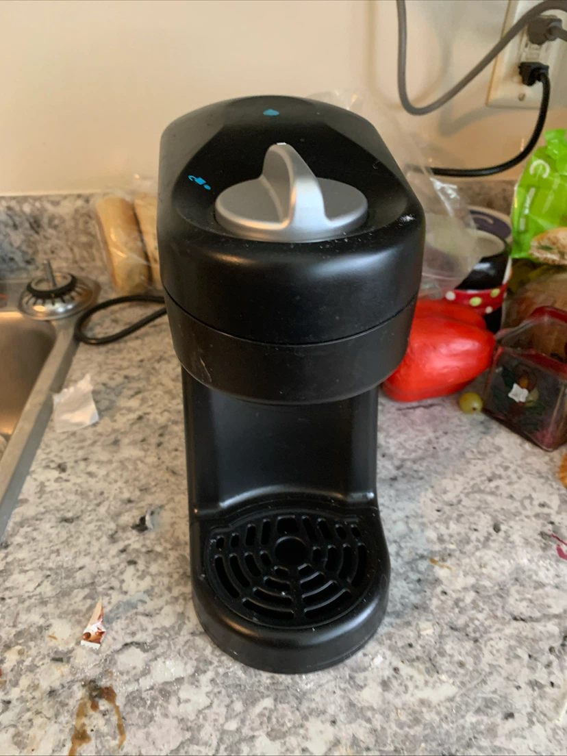 Black Single-Serve Coffee Maker 672-975-5756