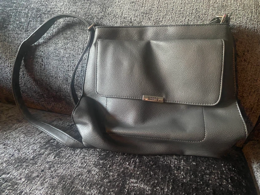 Roots Shoulder Bag - Grey