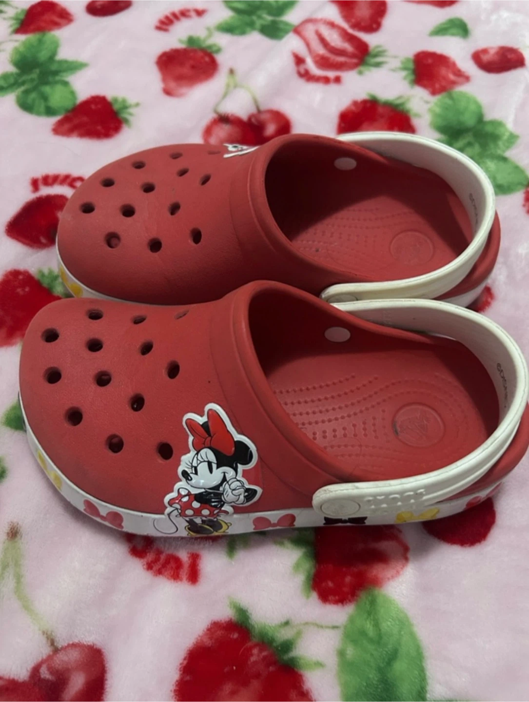 Toddler Minnie Mouse Crocs Size 2