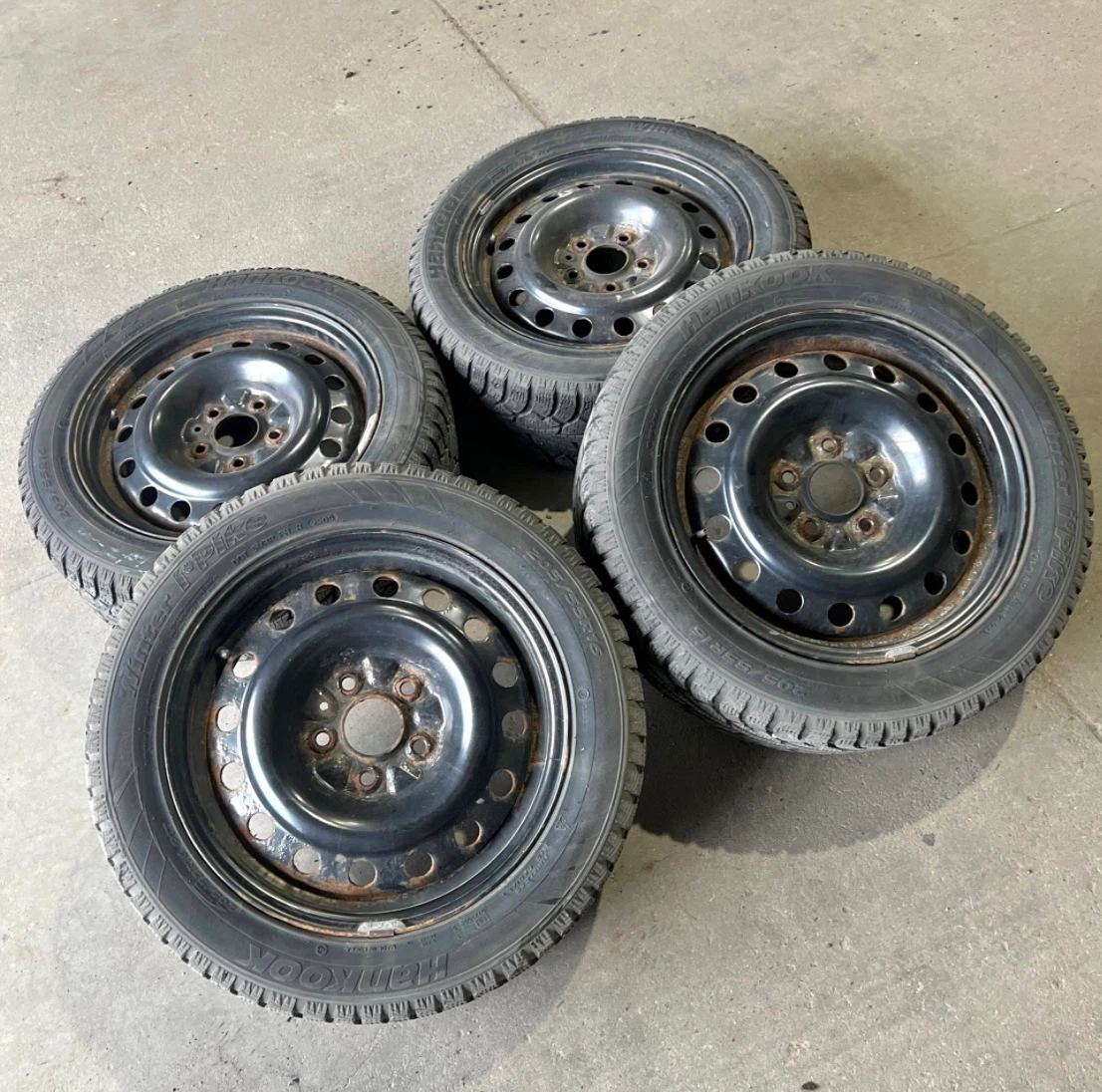 Hankook Winter i*Pike 205/55R16 Tires on Steel Rims - photo 2