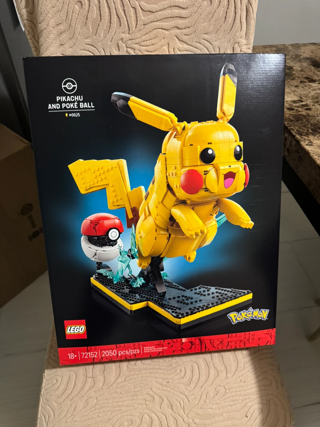 LEGO Pokemon Pikachu & Poké Ball Building Set