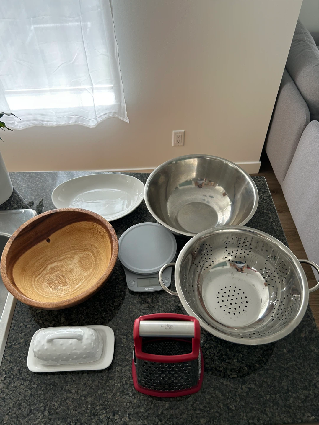 Title: Kitchen Essentials Bundle – Good Condition! - photo 4