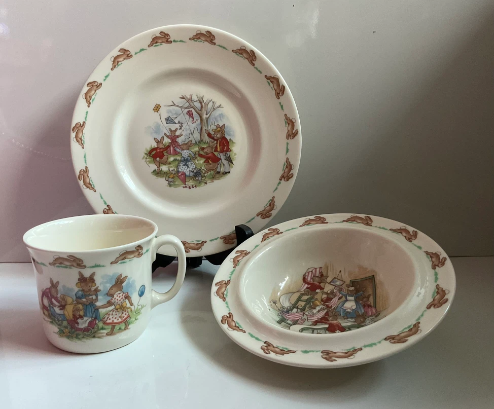 Vintage Royal Doulton Bunnykins 3-Piece Nursery Set - photo 2