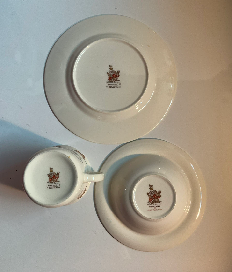 Vintage Royal Doulton Bunnykins 3-Piece Nursery Set - photo 3