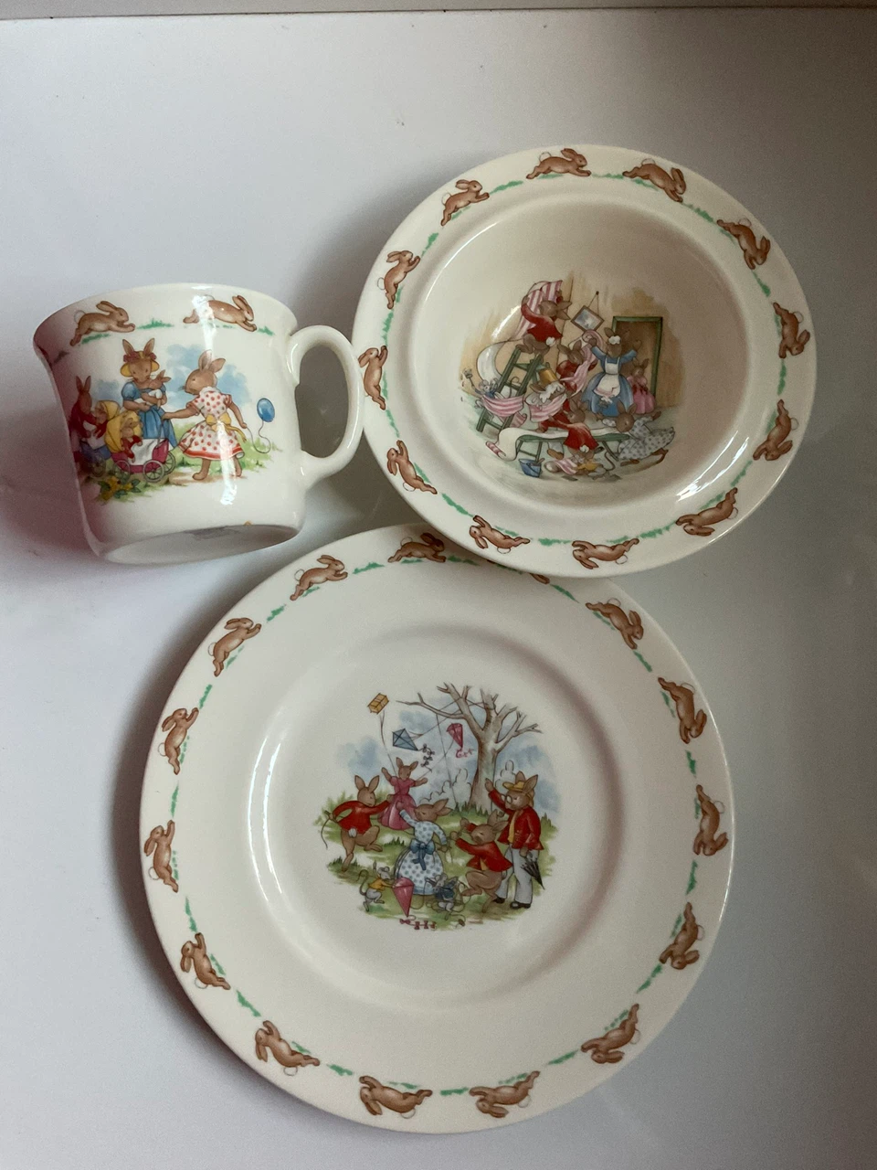 Vintage Royal Doulton Bunnykins 3-Piece Nursery Set - photo 4