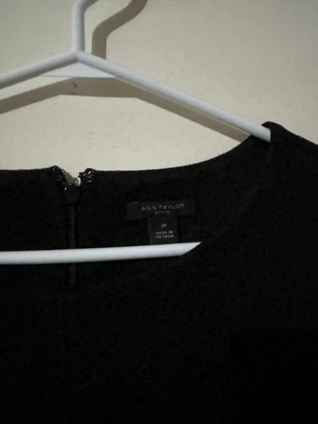 Ann Taylor Black Short Sleeve Dress - Size 4P - photo 4
