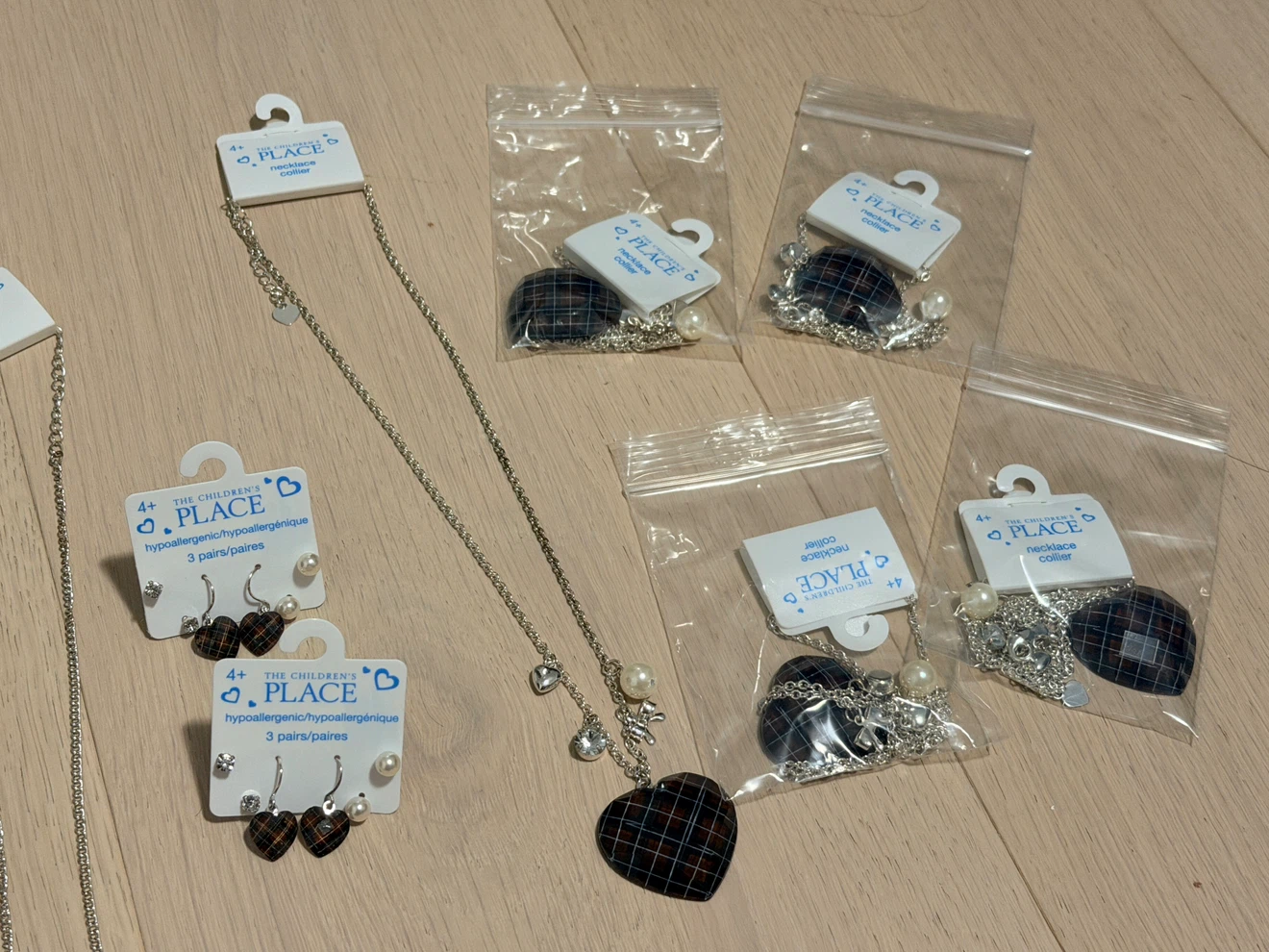 Kids Jewellery and Stickers Set (all new) - photo 3