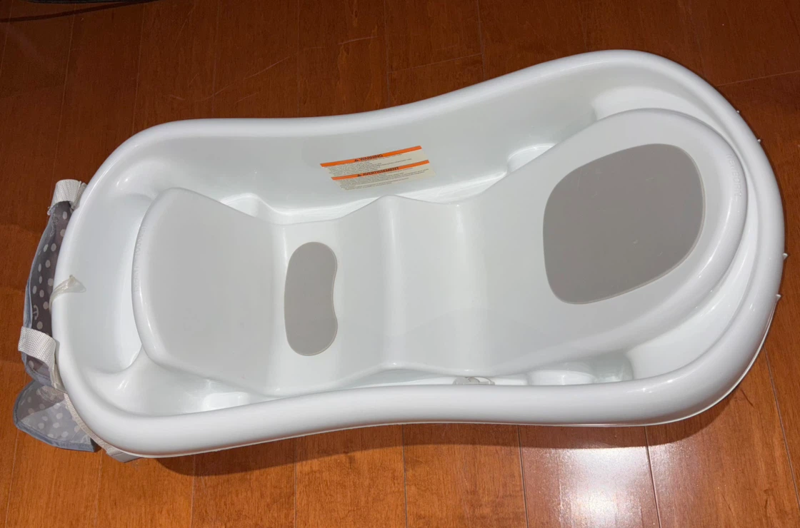 The First Years Sure Comfort Newborn to Toddler Tub - photo 5