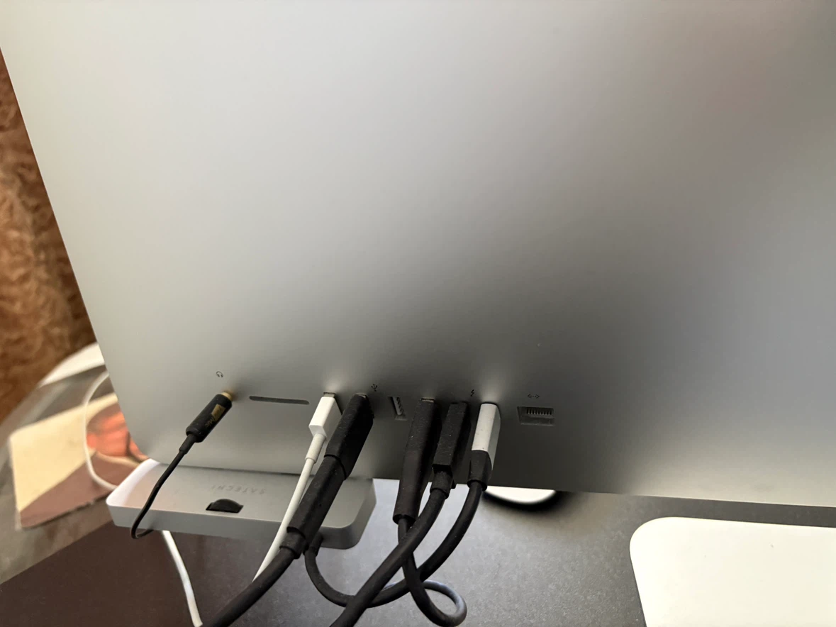 2020 iMac 27" 5K Retina Display–40GB RAM–Excellent Condition - photo 3