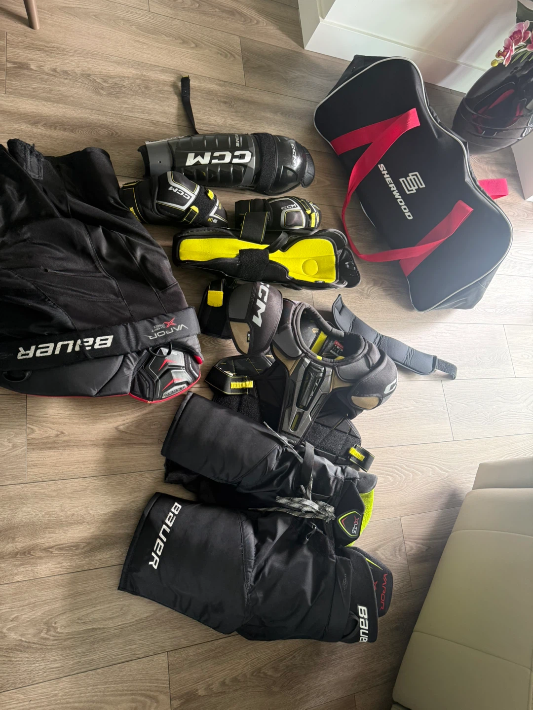 Bauer and CCM Hockey Gear Set - photo 3