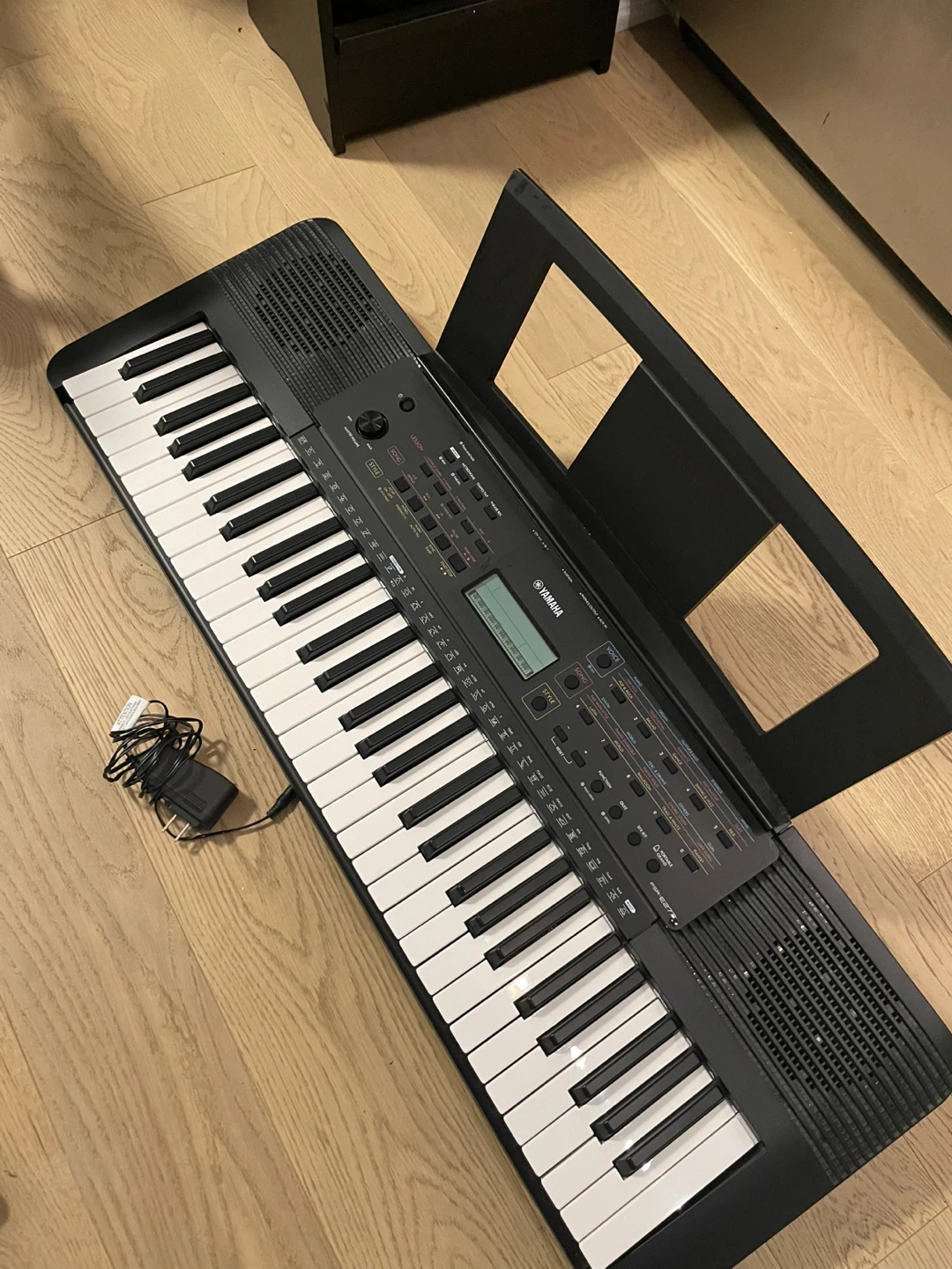 Yamaha PSR-E273 Digital Keyboard