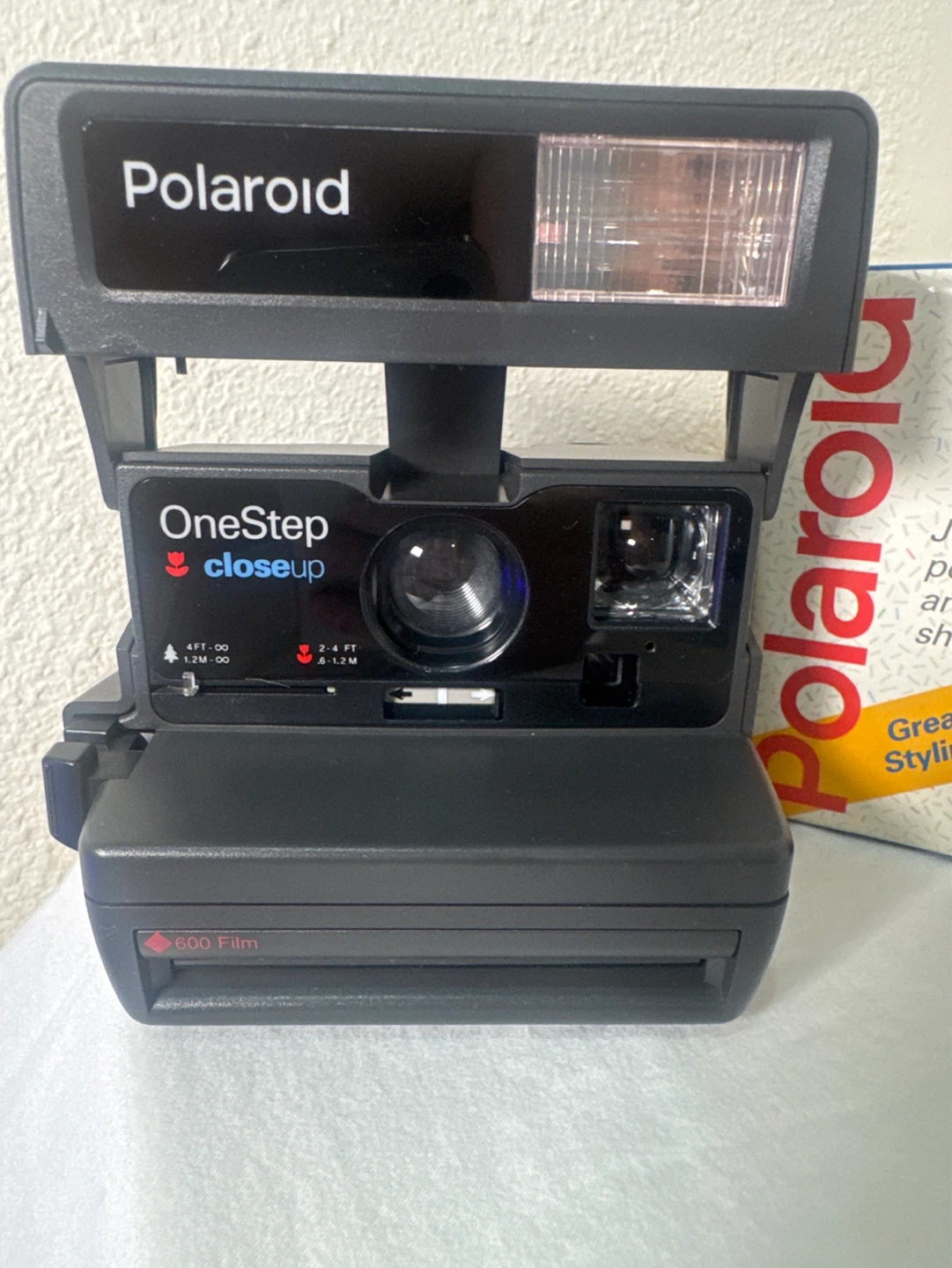 Polaroid OneStep CloseUp Instant Camera with Box - photo 2