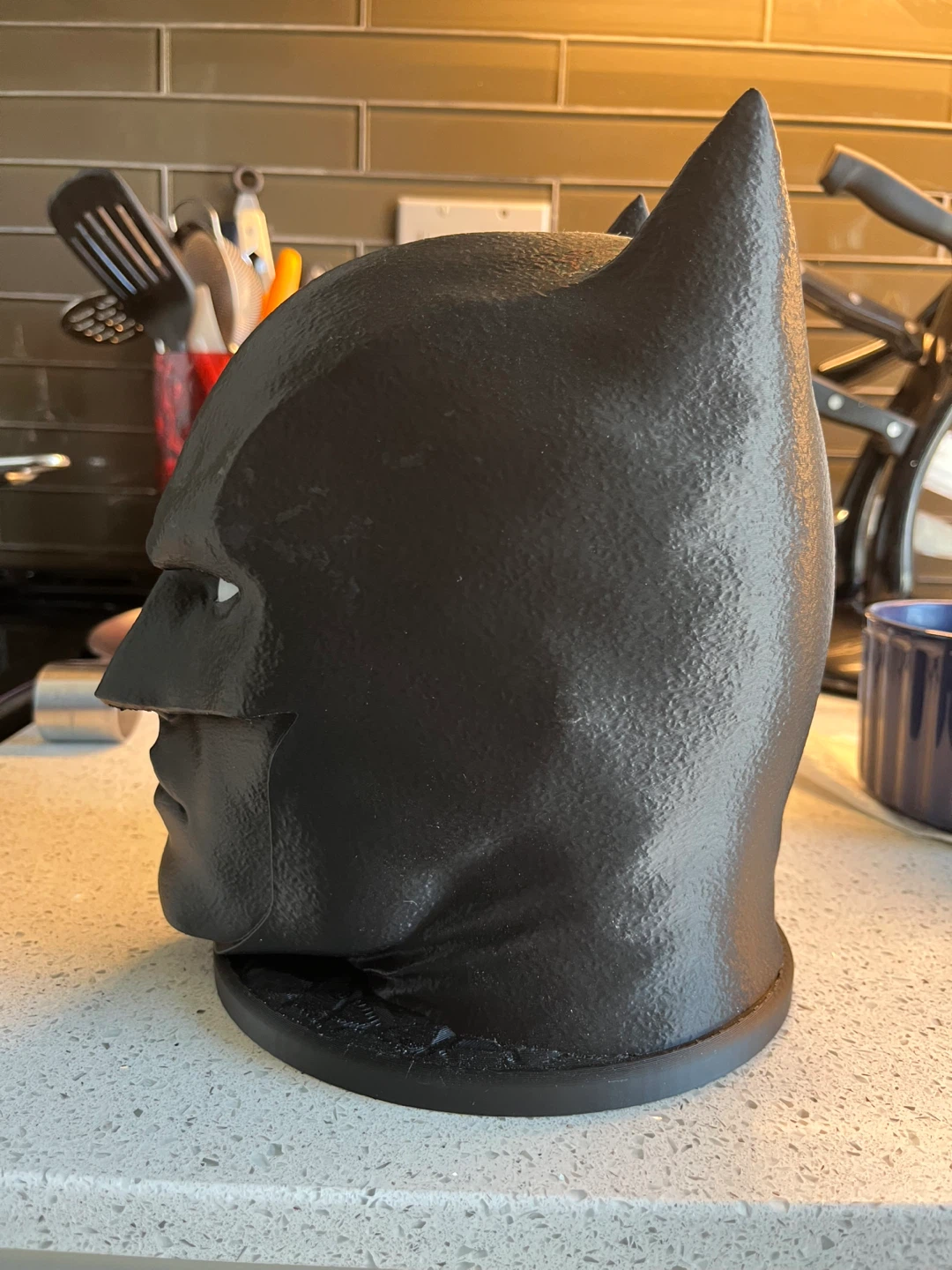 Batman Mask Display Headphones stand - photo 5