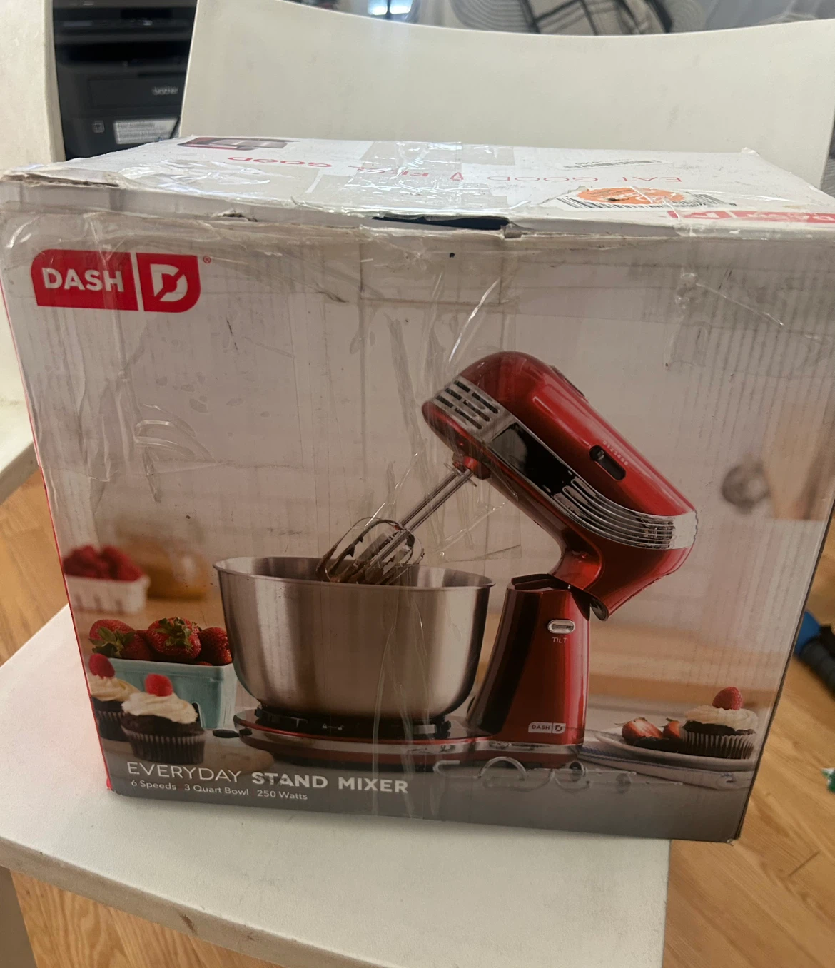 Dash Everyday Stand Mixer - Red