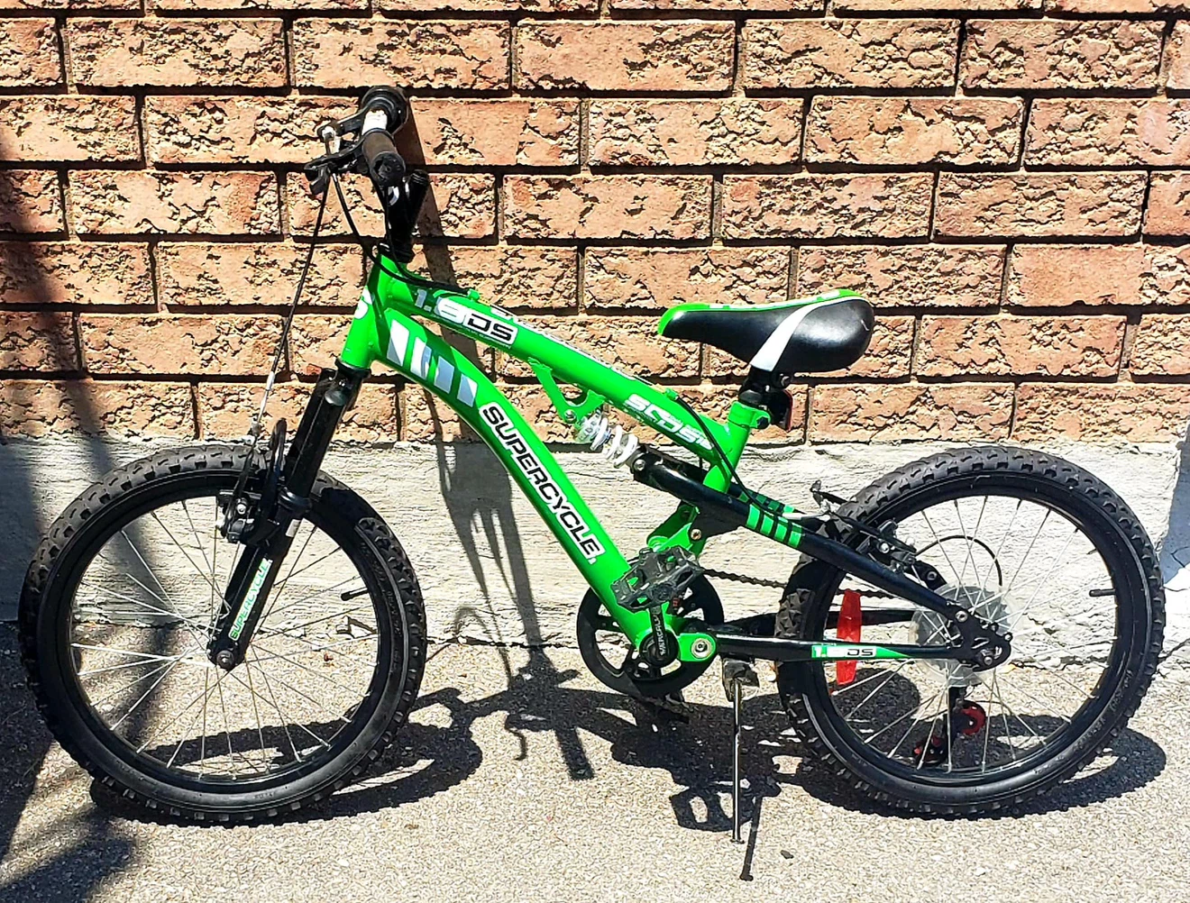 SUPER CYCLE Kids Bike