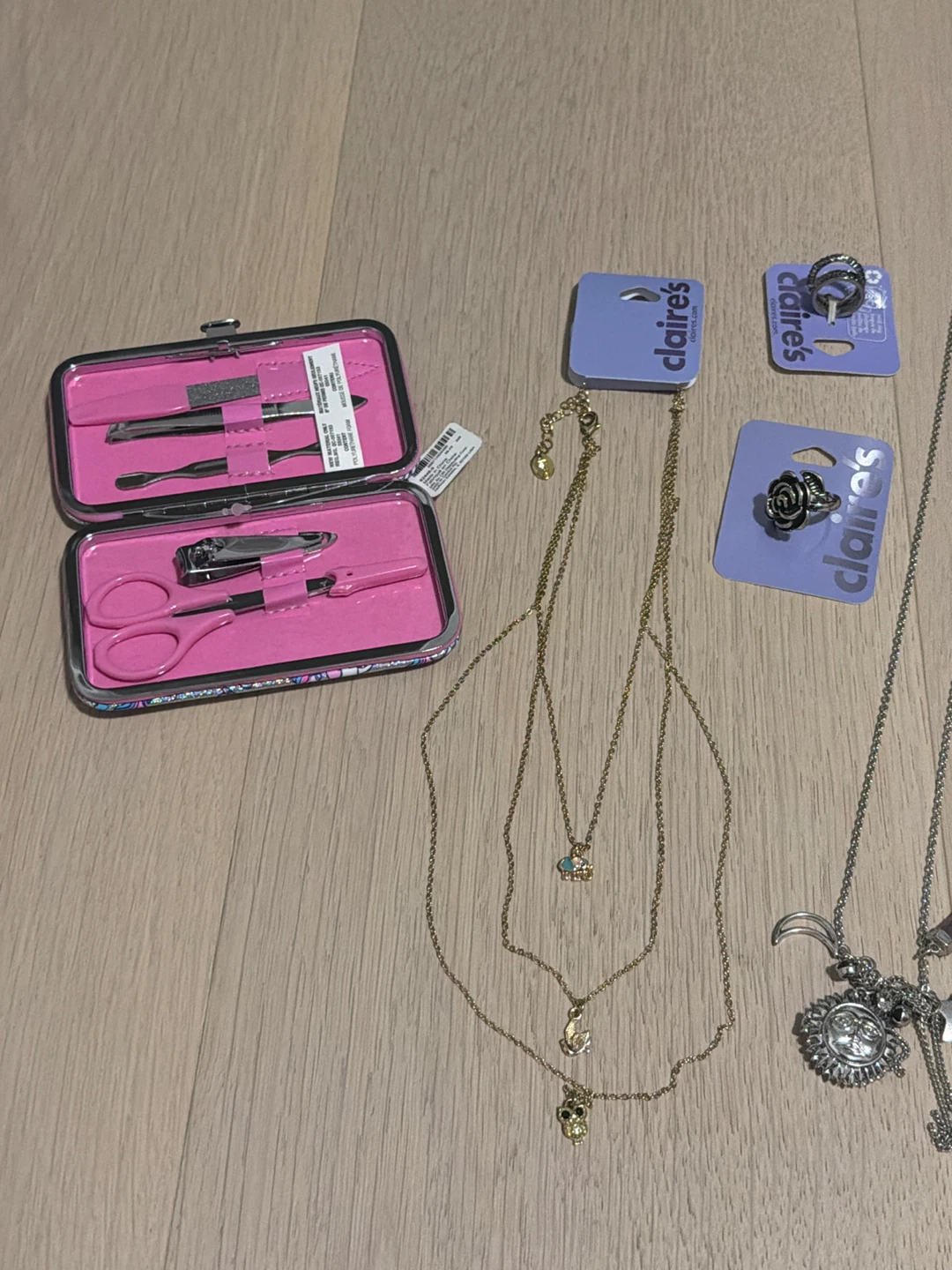 Claire's Jewelry Lot with Nail Kit (all new) - photo 2