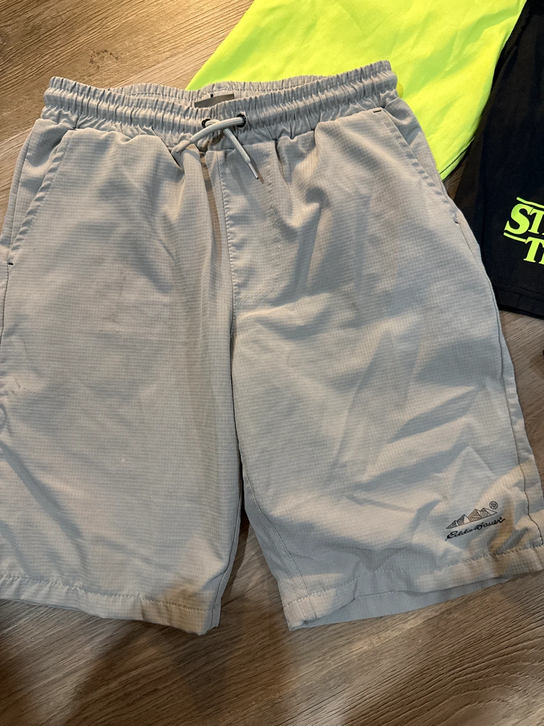 Eddie Bauer Shorts & Stranger Things Shorts - photo 2