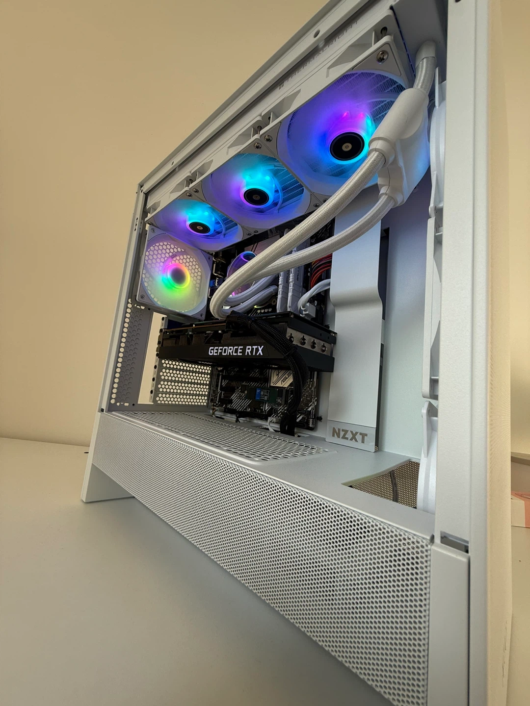 NZXT Custom RTX 3080 Gaming PC - photo 2