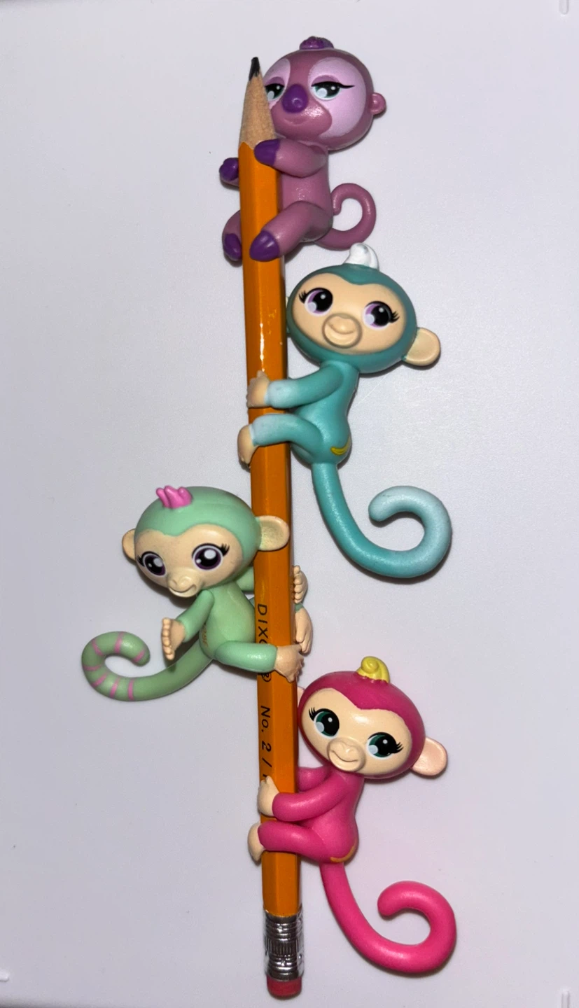 Mini Fingerlings – Cute Collectibles