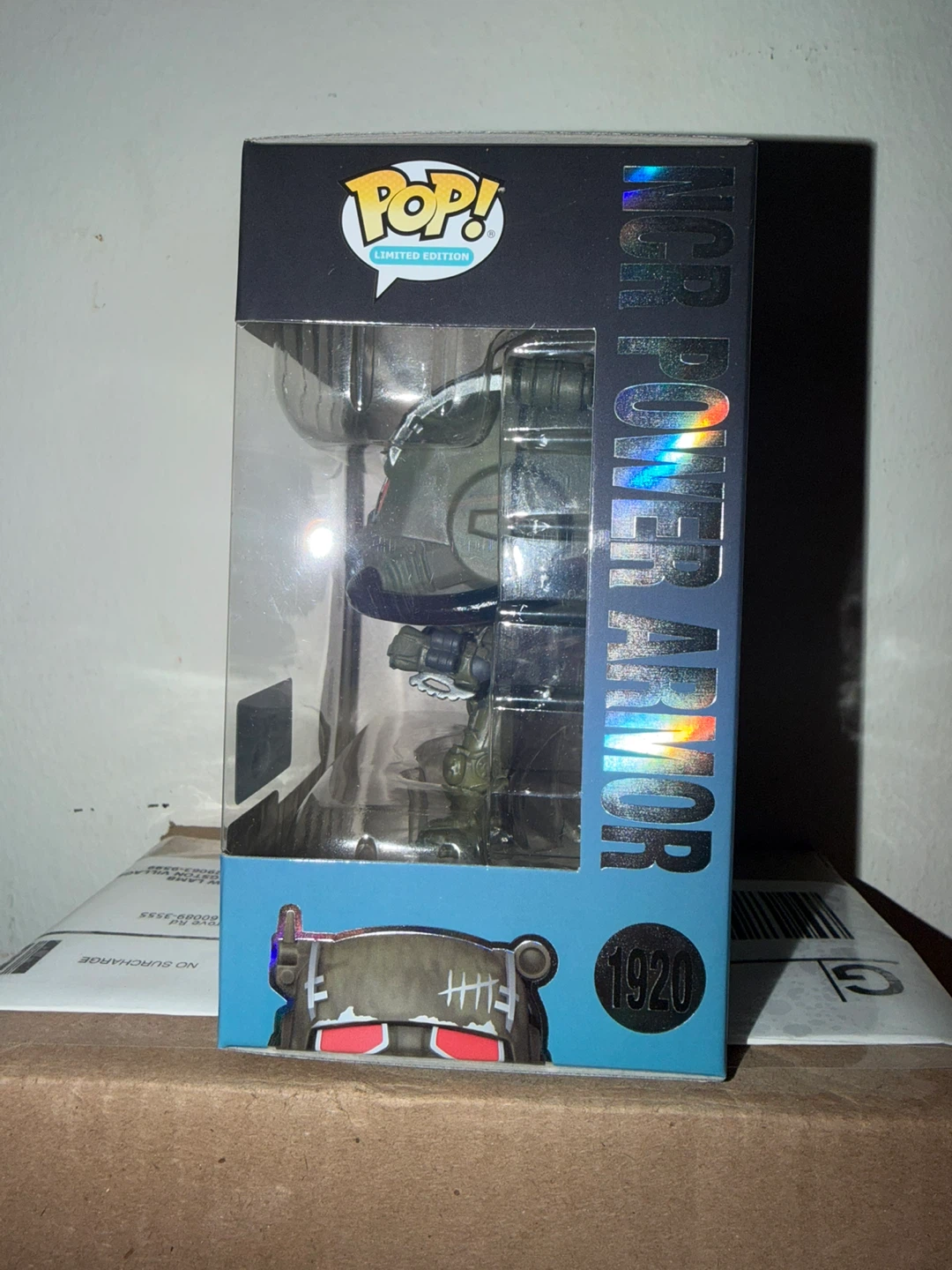 Funko Pop! Fallout NCR Power Armor Limited Edition 1920 - photo 2