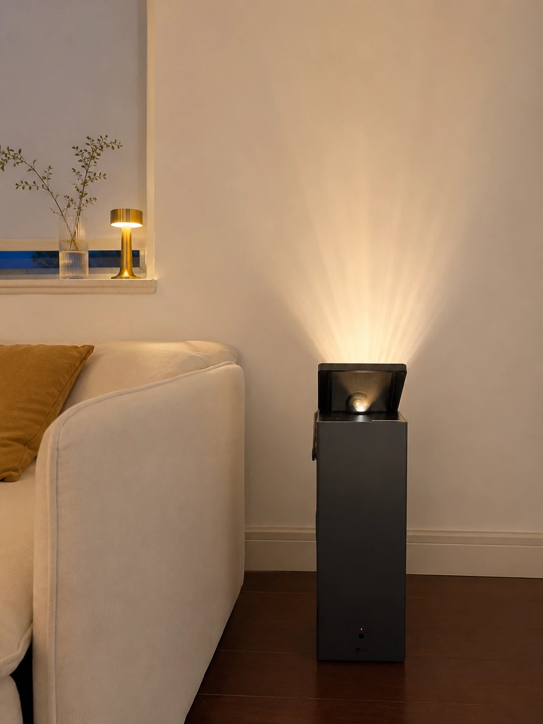 LG HU80KA 4K UHD Laser Smart Home Theater CineBeam Projector