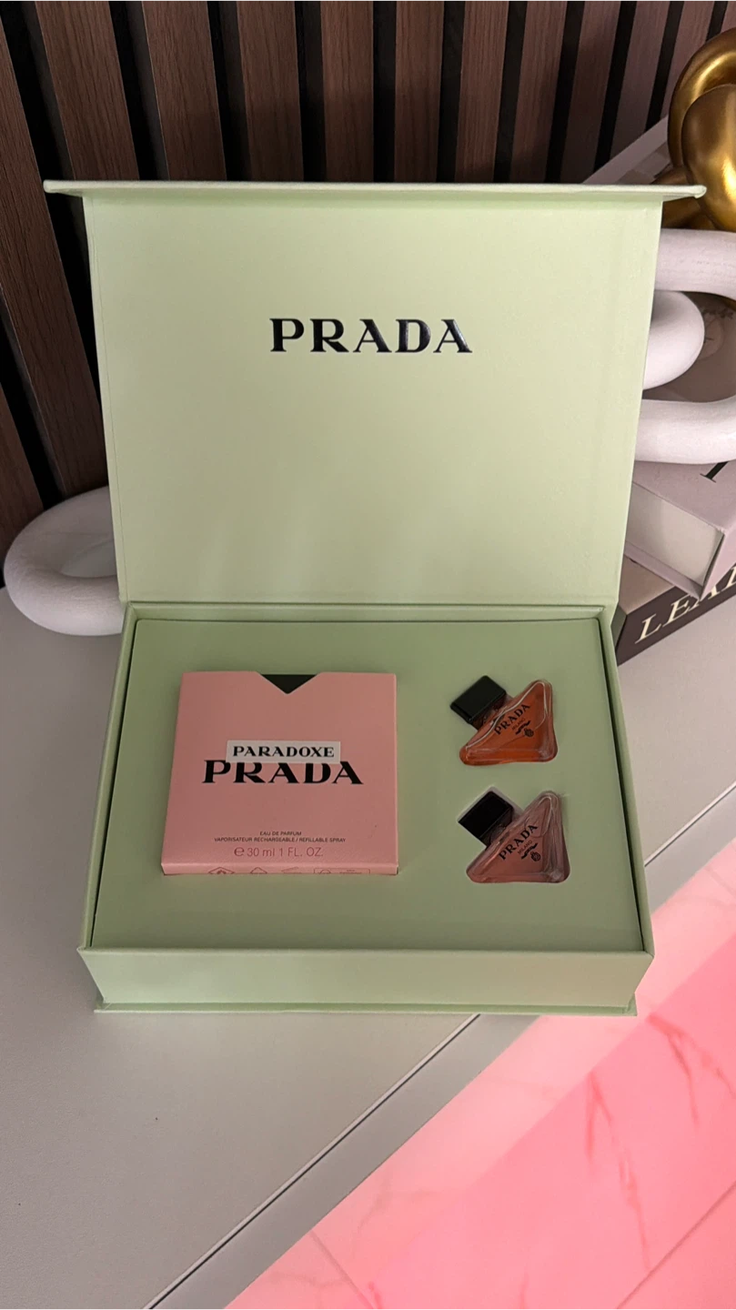 PRADA Paradoxe Eau de Parfum Gift Set