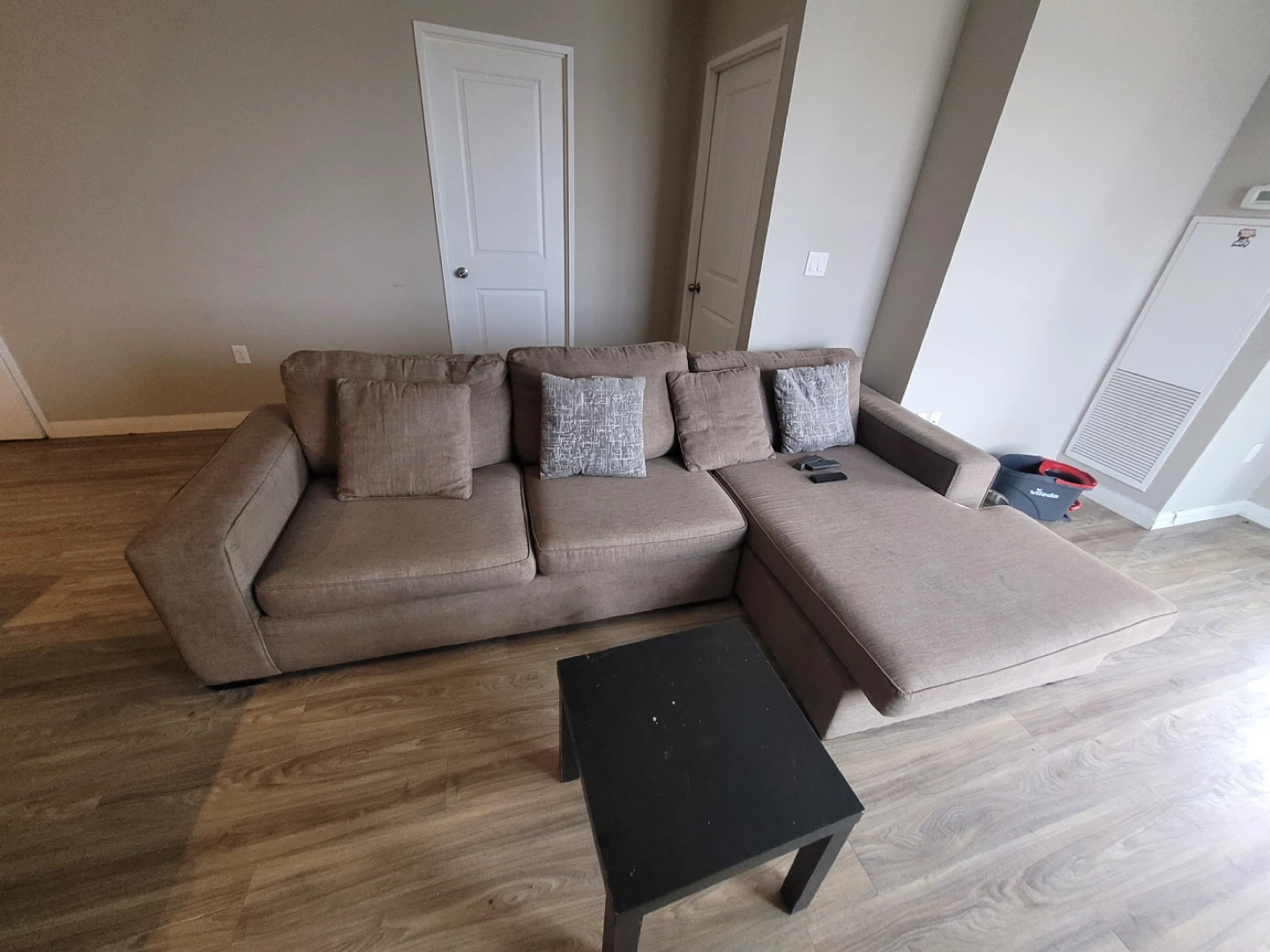 Couch - photo 4