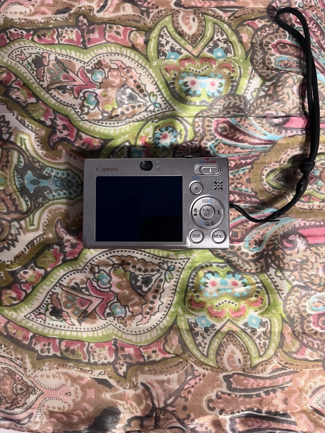 Canon PowerShot SD770 IS Digital ELPH - photo 2