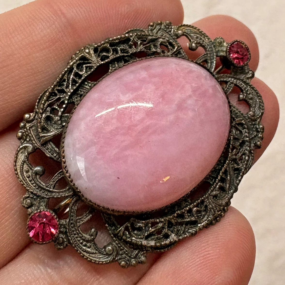 Vintage Pink Stone Filigree Brooch Oval Antiqued Silver Pin - photo 3