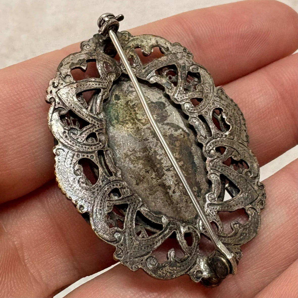 Vintage Pink Stone Filigree Brooch Oval Antiqued Silver Pin - photo 4