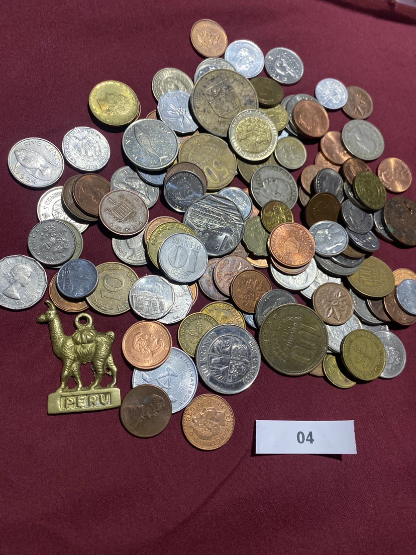 Mixed Collection of World Coins and Peru Souvenir Charm - photo 3