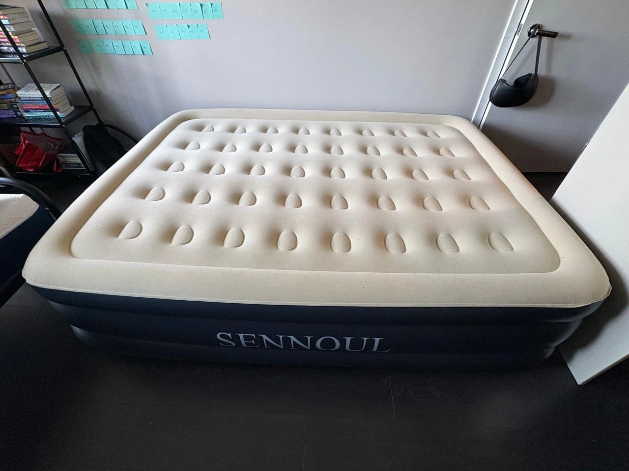 SENNOUL Inflatable Air Mattress Queen Size