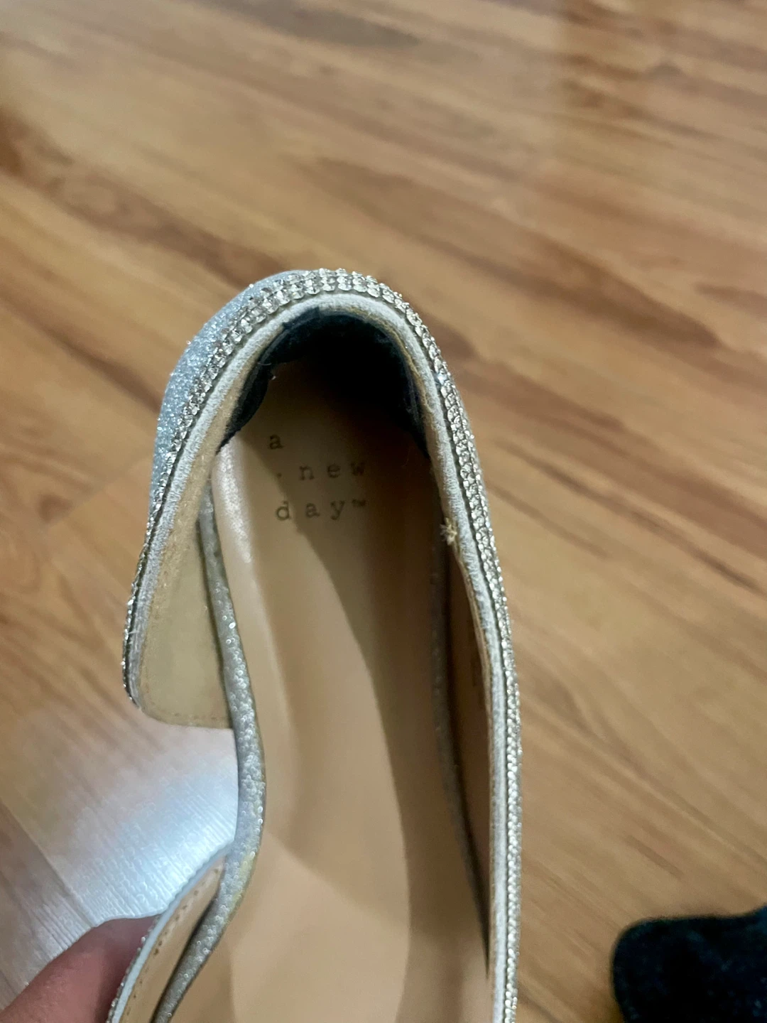 A New Day Silver Glitter Bow Flats Size 8 - photo 4