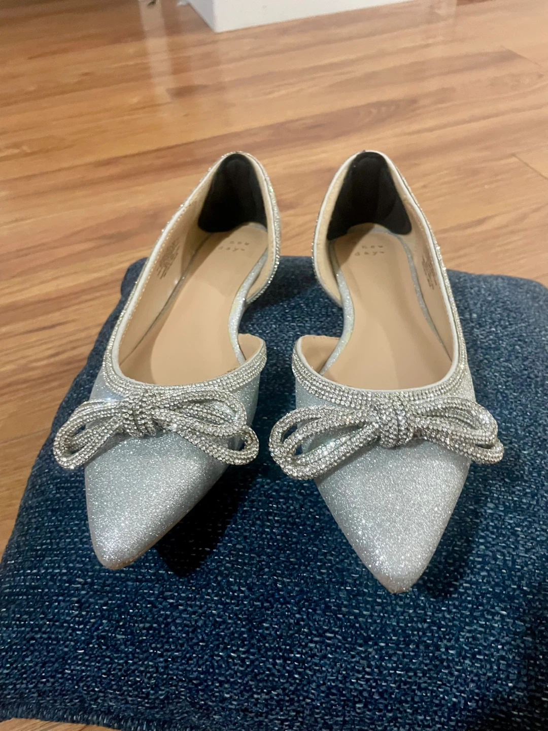A New Day Silver Glitter Bow Flats Size 8 - photo 2